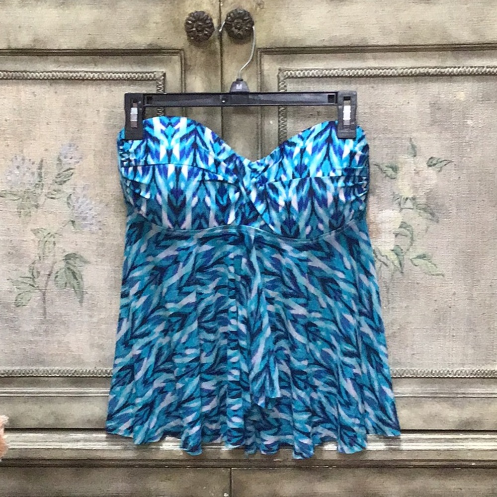 Tankini top, size M with empire split bodice